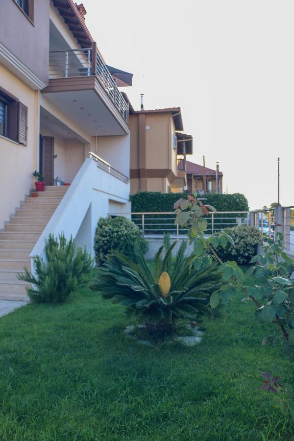 Milias Apartment'S Иериссос Экстерьер фото