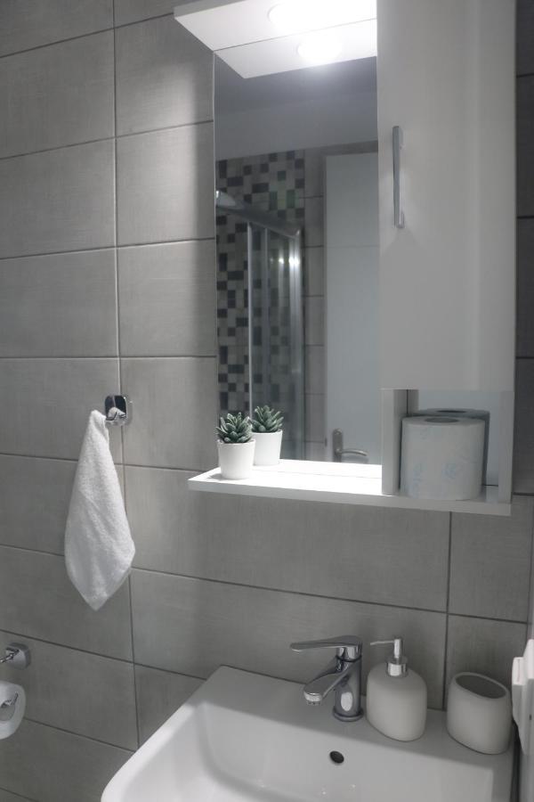 Milias Apartment'S Иериссос Экстерьер фото