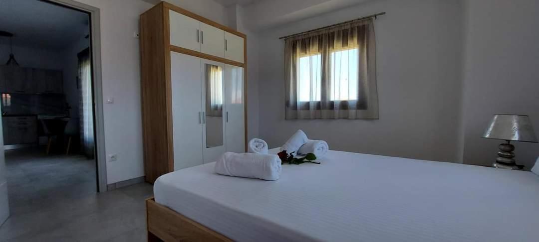 Milias Apartment'S Иериссос Экстерьер фото